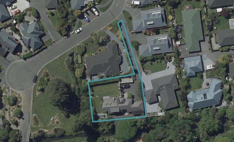 7 Brookford Place, Westmorland, Christchurch - Carousel 1