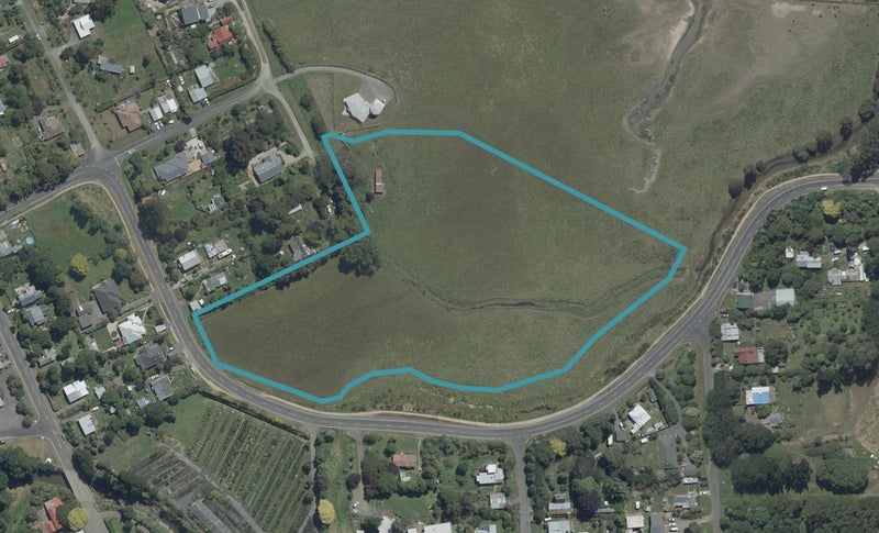 17 McLachlan Street, Waitati, Waitati - Carousel 1