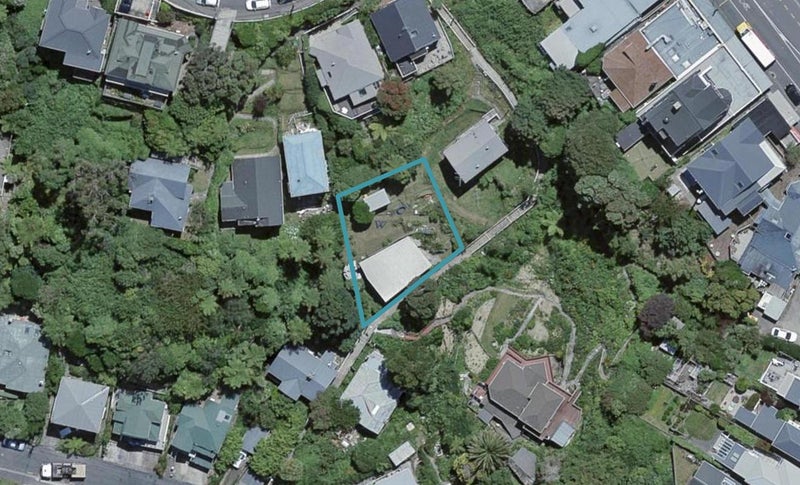 3B Plunket Street, Kelburn, Wellington - Carousel 1