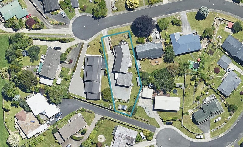8 Peachgrove Terrace, Hillcrest, Rotorua - Carousel 1