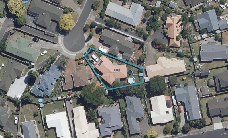 15 Moverley Place, Pukete, Hamilton - Carousel 1