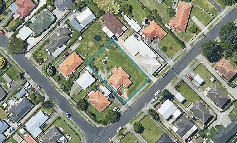 21 Anzac Road, Gate Pa, Tauranga - Carousel 1