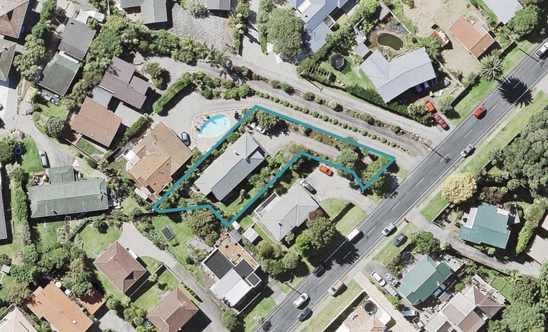 17B Arran Road, Browns Bay, Auckland - Carousel 1