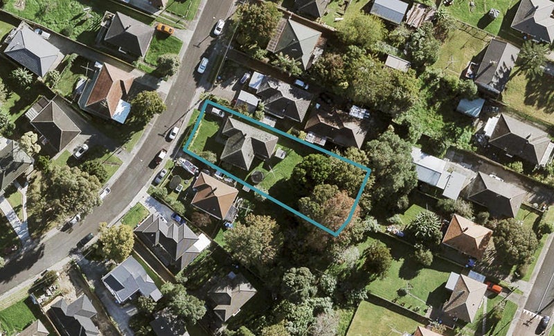 12 Revel Avenue, Mount Roskill, Auckland - Carousel 1