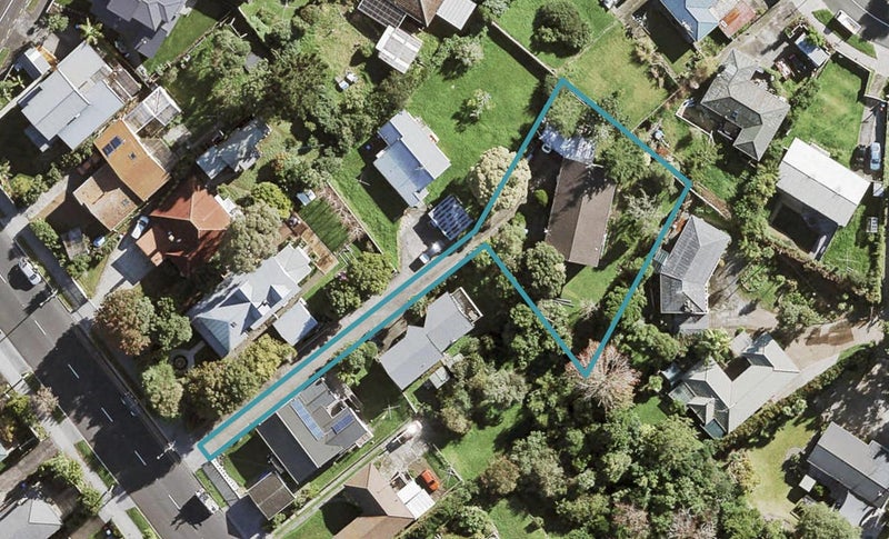 104 New Windsor Road, New Windsor, Auckland - Carousel 1