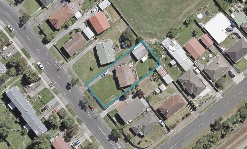 24 Harrison Crescent, Avalon, Lower Hutt - Carousel 1