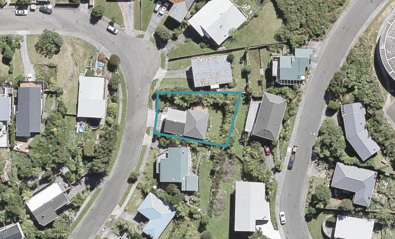 26 Wattle Grove, Maungaraki, Lower Hutt - Carousel 1