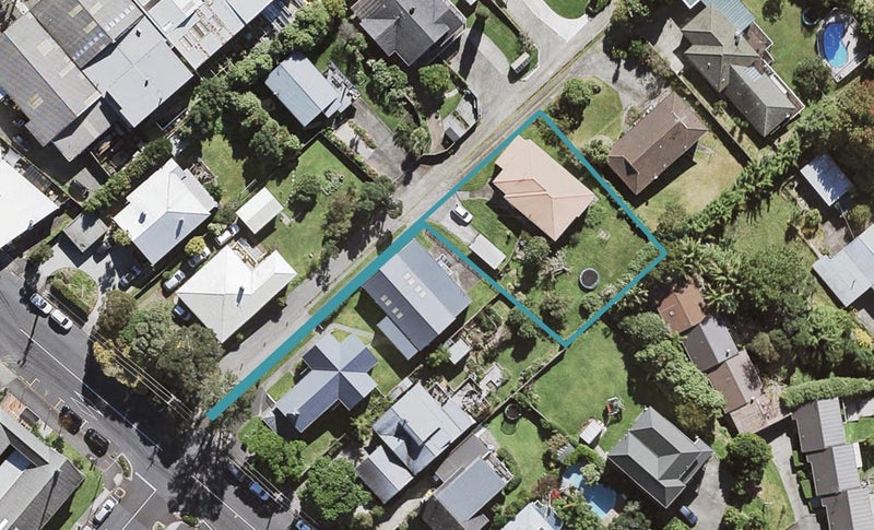 187 Hinemoa Street, Birkenhead, Auckland - Carousel 1