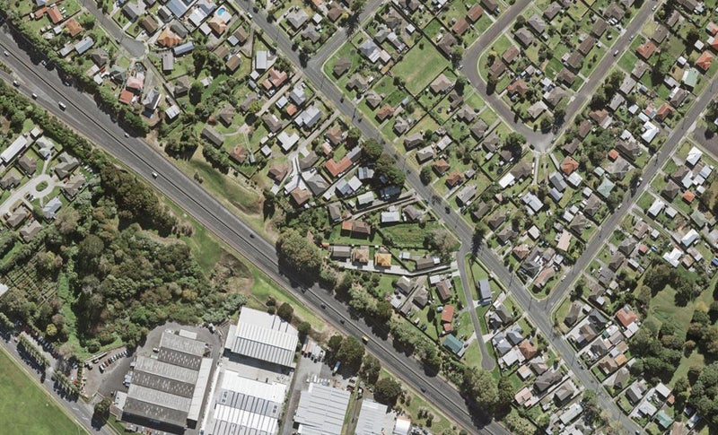 64 Henwood Road, Mangere East, Auckland - Carousel 1