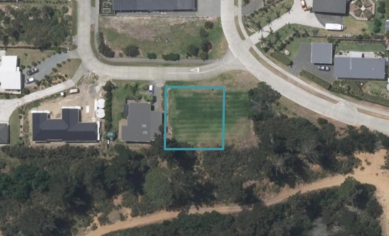 11 Grove Road, Mangawhai Heads, Mangawhai - Carousel 1
