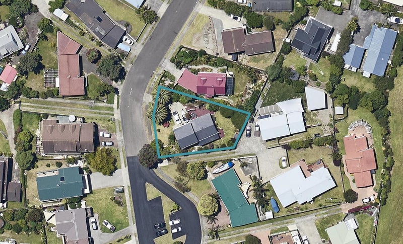 9 The Glebe, Coastlands, Whakatane - Carousel 1