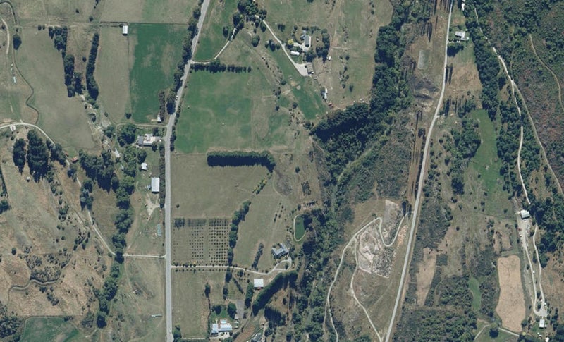 411 Mcdonnell Road, Queenstown - Carousel 1