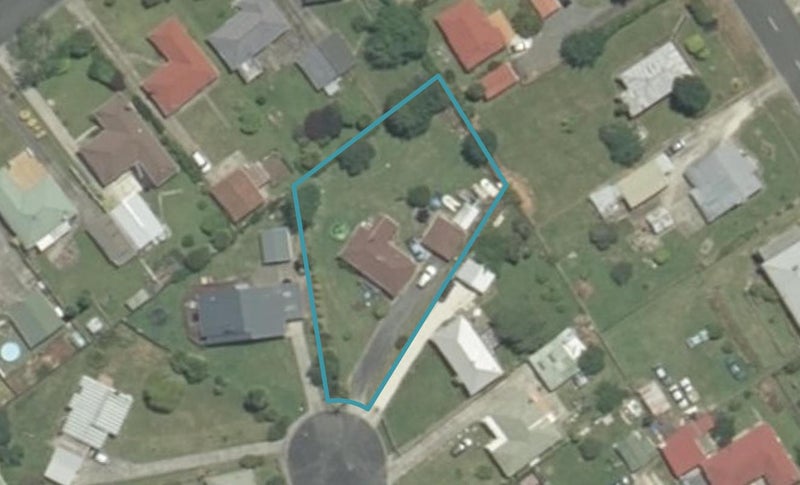 6 Corinth Avenue, Te Kuiti - Carousel 1