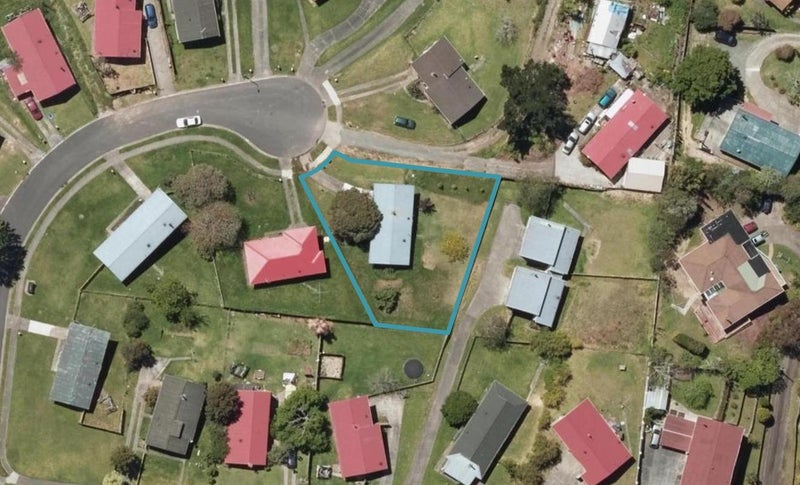 8 Lichfield Place, Raumanga, Whangarei - Carousel 1