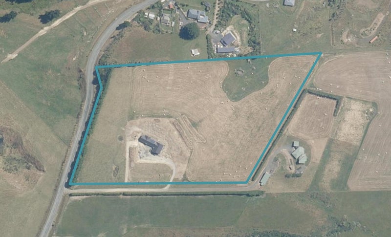 49 Akatore Road, Taieri Beach, Taieri Mouth - Carousel 1