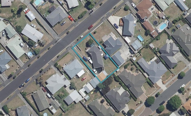 24 Mears Road, St Andrews, Hamilton - Carousel 1