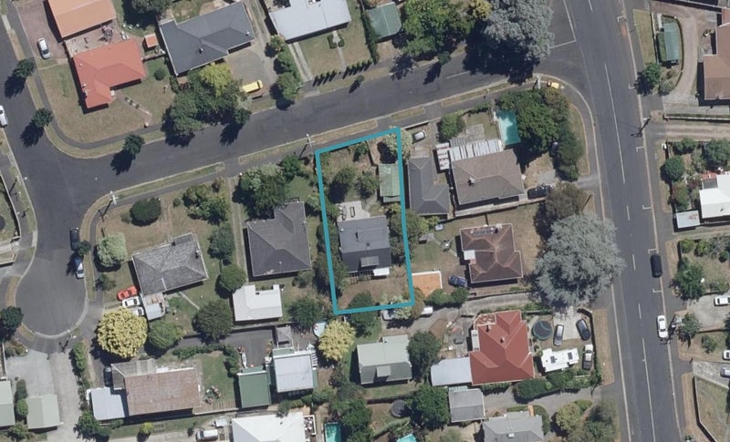 3 Somme Crescent, Hillcrest, Hamilton - Carousel 1