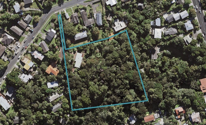 20 Park Hill Road, Birkenhead, Auckland - Carousel 1