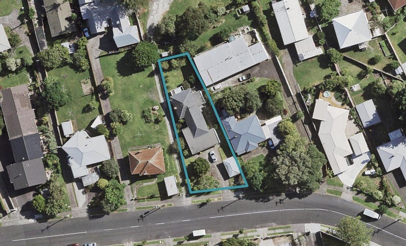 44 Grande Vue Road, Hillpark, Auckland - Carousel 1
