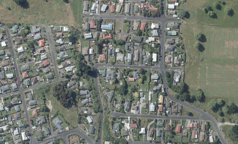 30 Edward Street, Abbotsford, Dunedin - Carousel 1