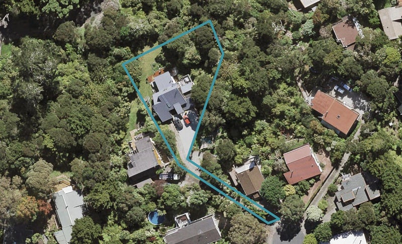 14 Tranquil Glade, Hillcrest, Auckland - Carousel 1