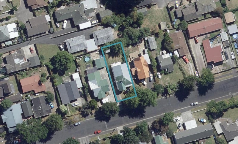 63 Wellington Street, Hamilton East, Hamilton - Carousel 1