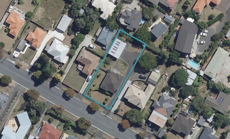 32 Matai Street, Maeroa, Hamilton - Carousel 1