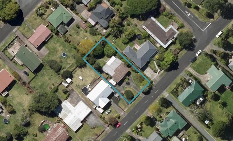 10 Fisher Terrace, Kamo, Whangarei - Carousel 1