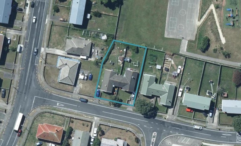 3 Corinna Street, Waitangirua, Porirua - Carousel 1
