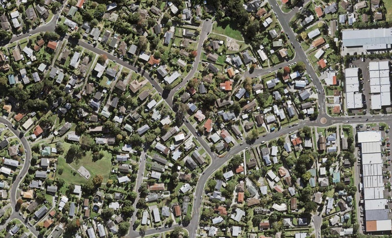 64D Girrahween Drive, Totara Vale, Auckland - Carousel 1