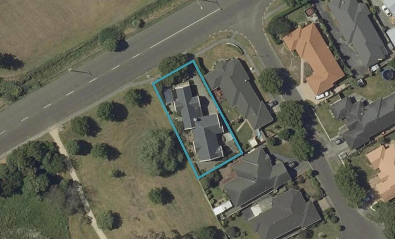 27 Racecourse Road, Awapuni, Palmerston North - Carousel 1