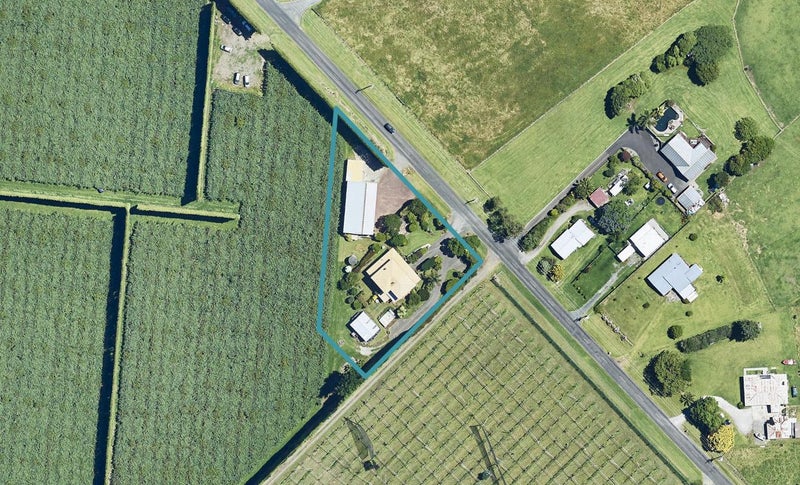 26 Lochhead Road, Te Puna, Tauranga - Carousel 1