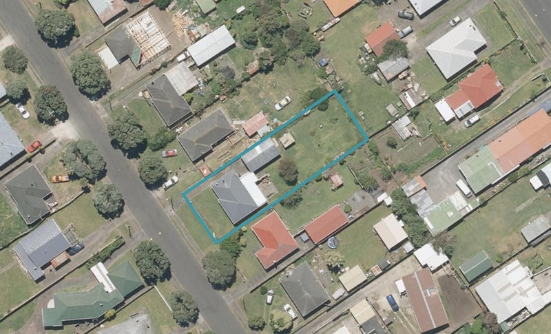 74 Thatcher Street, Castlecliff, Whanganui - Carousel 1