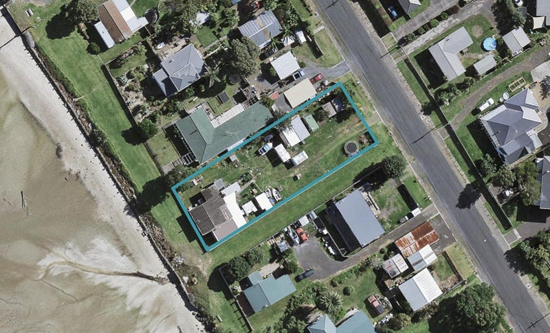 15 Ronald Avenue, Waiuku - Carousel 1