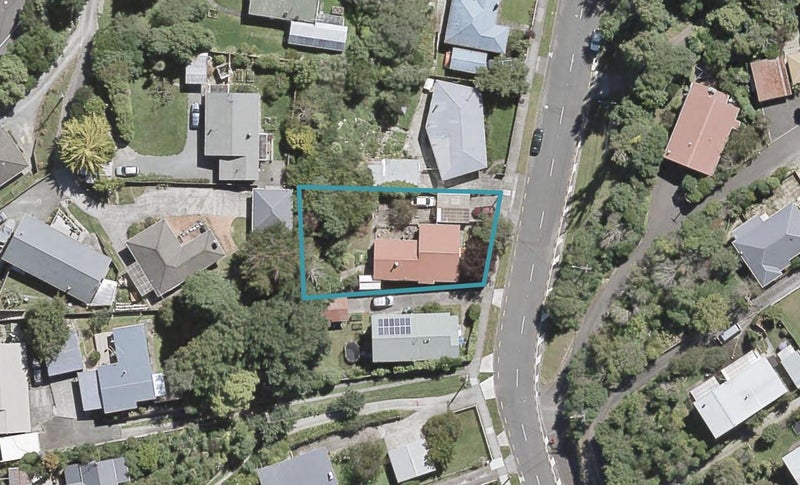 24 Field Street, Silverstream, Upper Hutt - Carousel 1