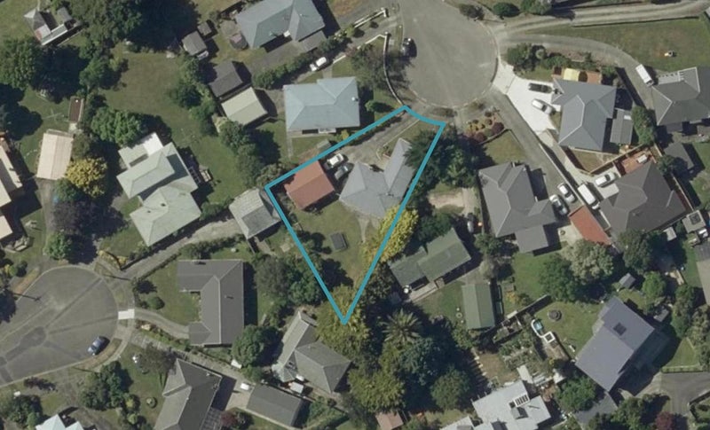 12 Miles Place, Awapuni, Palmerston North - Carousel 1