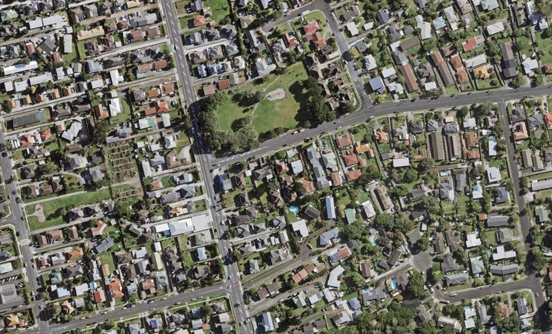 3/3A Grande Vue Road, Hillpark, Auckland - Carousel 1