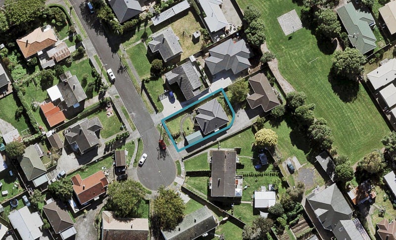 8 Naumai Street, Avondale, Auckland - Carousel 1