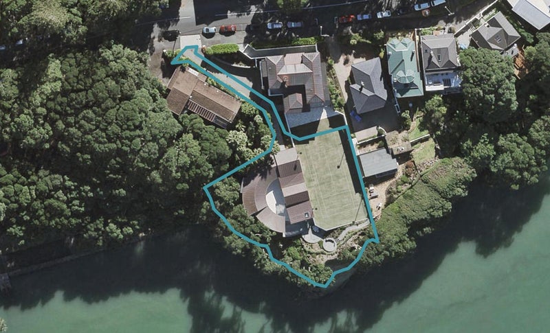 3 Hinemoa Street, Birkenhead, Auckland - Carousel 1