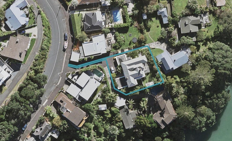 25 Hinemoa Street, Birkenhead, Auckland - Carousel 1