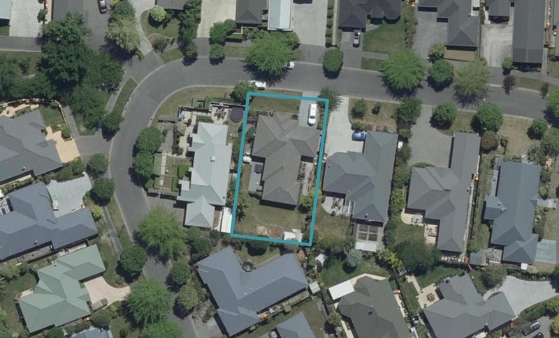 7 Creedon Glen, Casebrook, Christchurch - Carousel 1