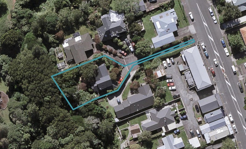 60C Govett Avenue, Frankleigh Park, New Plymouth - Carousel 1