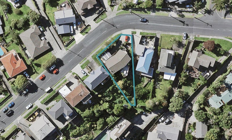 147 Sandspit Road, Shelly Park, Auckland - Carousel 1