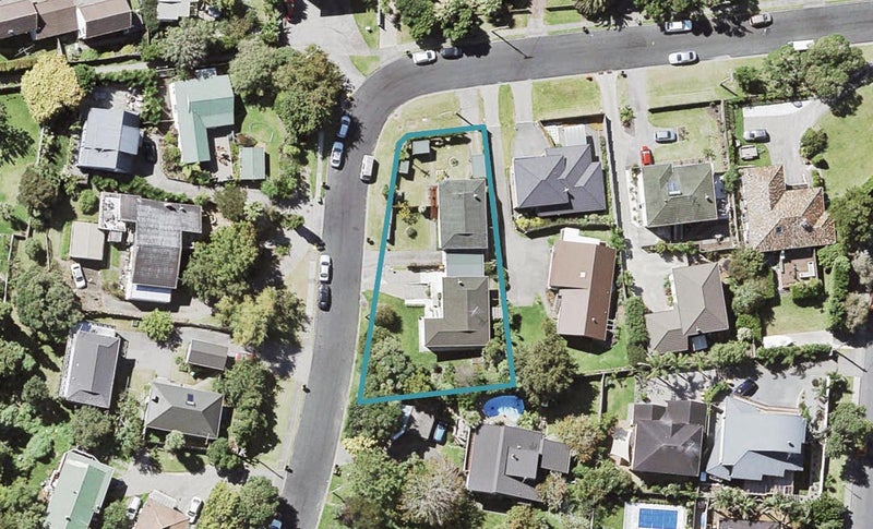 1/6 Philson Terrace, Browns Bay, Auckland - Carousel 1