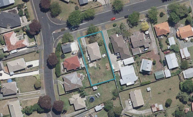 6 Tranmere Road, Fairfield, Hamilton - Carousel 1