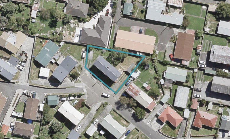 1/19 Trevethick Grove, Woburn, Lower Hutt - Carousel 1