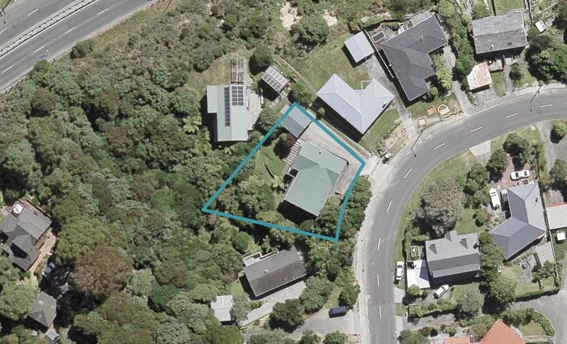 62 Holborn Drive, Stokes Valley, Lower Hutt - Carousel 1