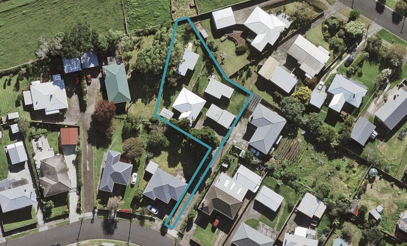 3/32 Kapuka Road, Mangere Bridge, Auckland - Carousel 1