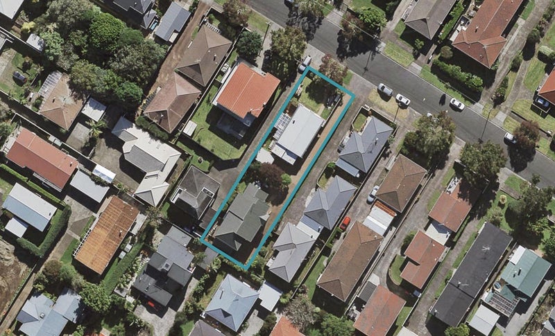 2/48 Tawhiri Road, One Tree Hill, Auckland - Carousel 1