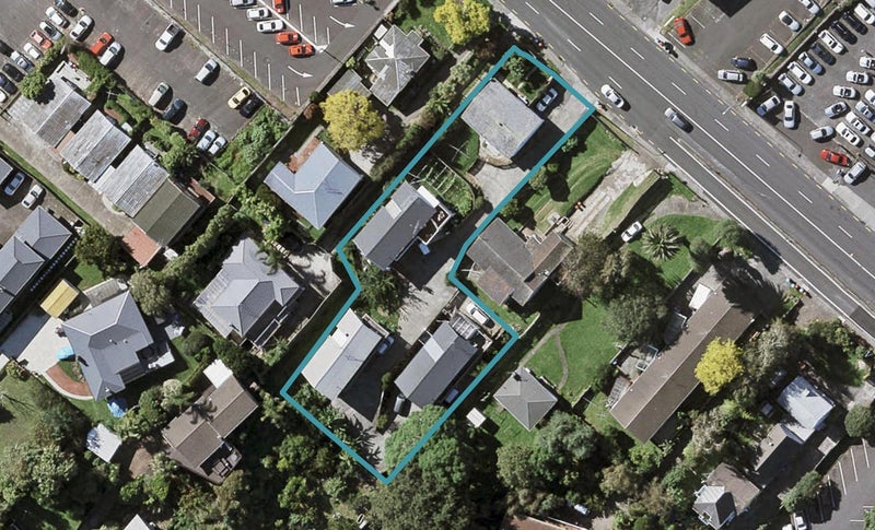 1/19 Lagoon Drive, Panmure, Auckland - Carousel 1